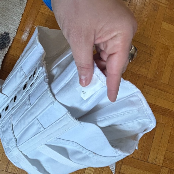 vintage white boned corset - Picture 2 of 4